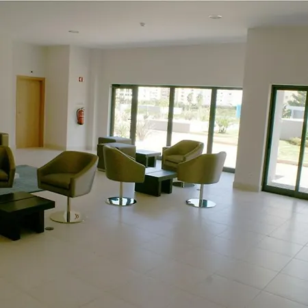 Turisticos Rocha Tower 6 * بورتيماو