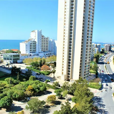 Apartment Turisticos Rocha Tower 6 *